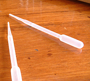Which dropper is which?