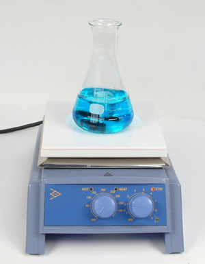 A hotplate-stirrer