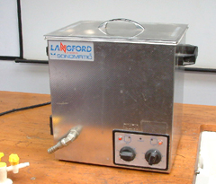 An ultrasonic bath